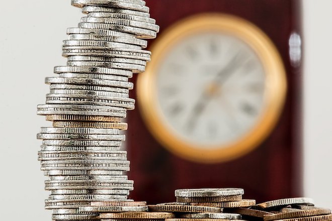 YouTubeの広告料金はいくら？目安や費用対効果、成功のポイントを解説
