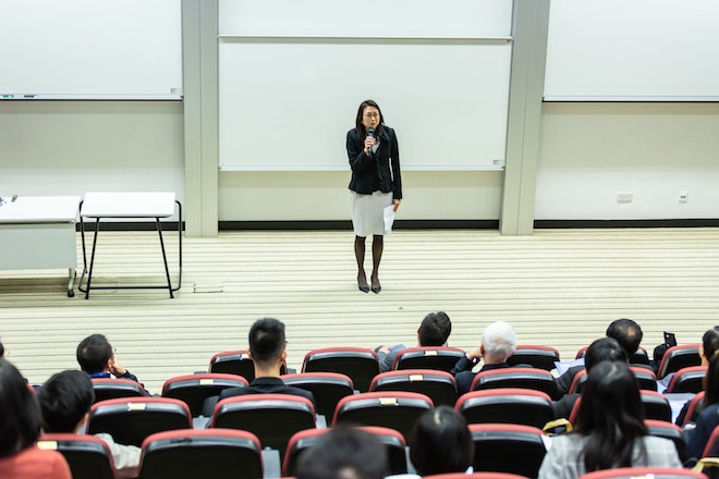 【新入社員・社内教育に向けて】研修動画の事例と制作のポイントまとめ