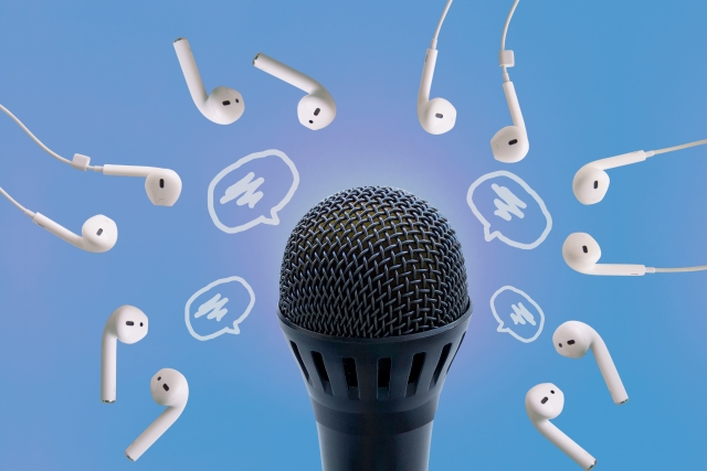 話題の音声メディアを徹底解説！市場の規模は拡大中