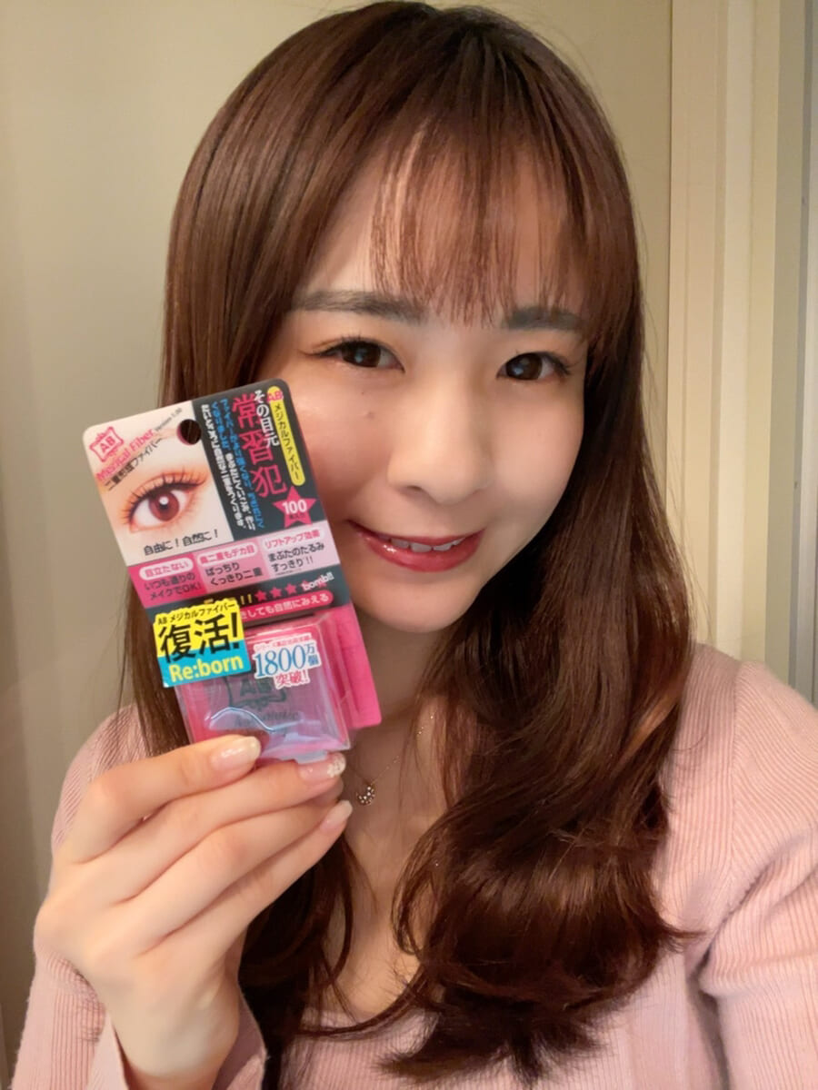 自然&目立たない二重を作る方法を解説！〜ライバーもん〜